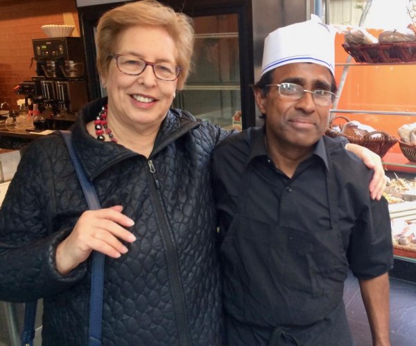 Nisi Opens on Roosevelt Island With a Ribbon Cutting Amid High Spirits Inside, Island historian Judy Berdy welcomed back Trellis's popular counterman Ali Islam